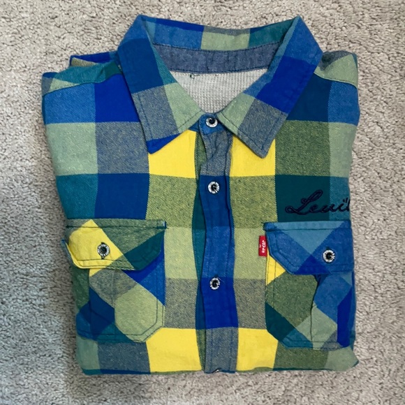 Boys Levi’s heavy button down shirt - Picture 9 of 9